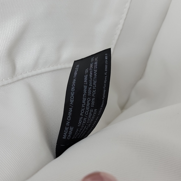 White House Black Market White Floral Faux Leather Clutch/Wrislet - Picture 6 of 6